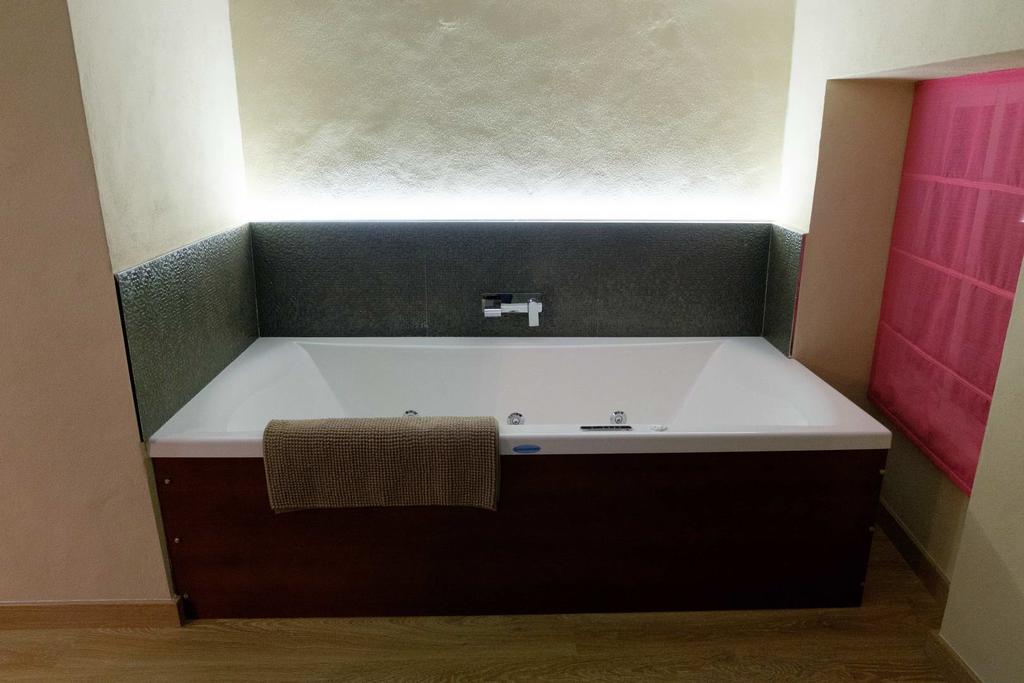 Loft "Elegante" Lila Pensionat Ubrique Exteriör bild
